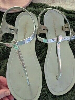 Tommy Bahama Metallic Silver T-Strap Sandals